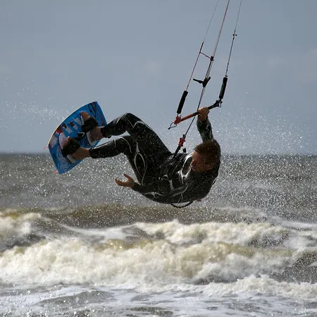Otel Noordzee 3*