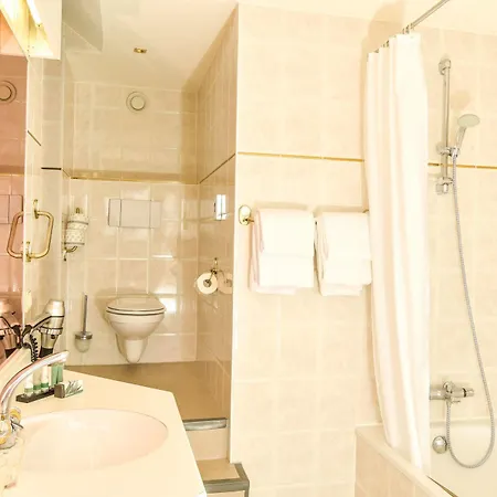 Noordzee Hotel 3*